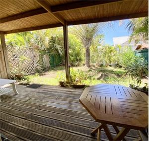 t2 à la vente -   97434  SAINT GILLES LES BAINS, surface 66 m2 vente t2 - UBI469963604
